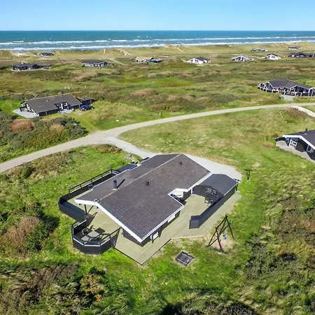 Elvie - 200m From The Sea By Interhome Hjørring