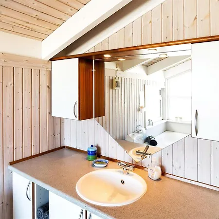 Elvie - 200m From The Sea By Interhome Casa vacanze